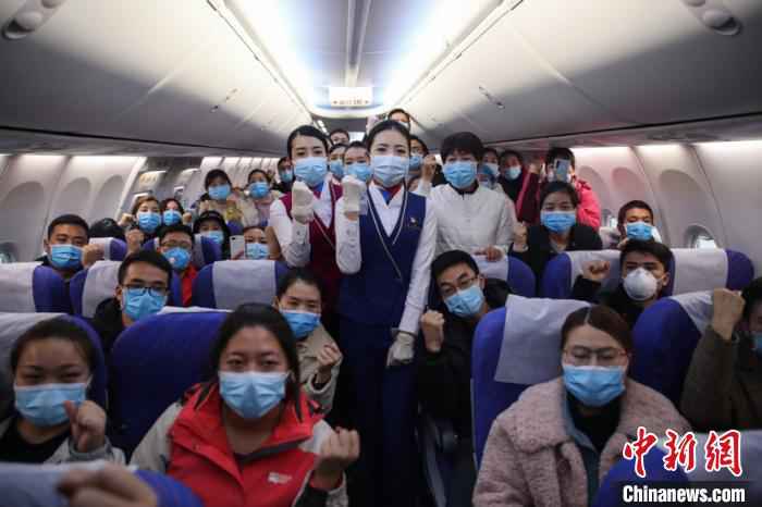  “儿子，妈妈去帮武汉‘治病’，治好了你可以去武大了！”