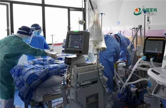 因为有你们,武汉走进了一个温暖的春天