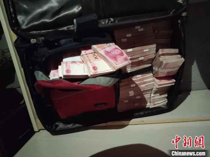  浙江苍南警方破获特大开设赌场案 共抓获涉案人员66人